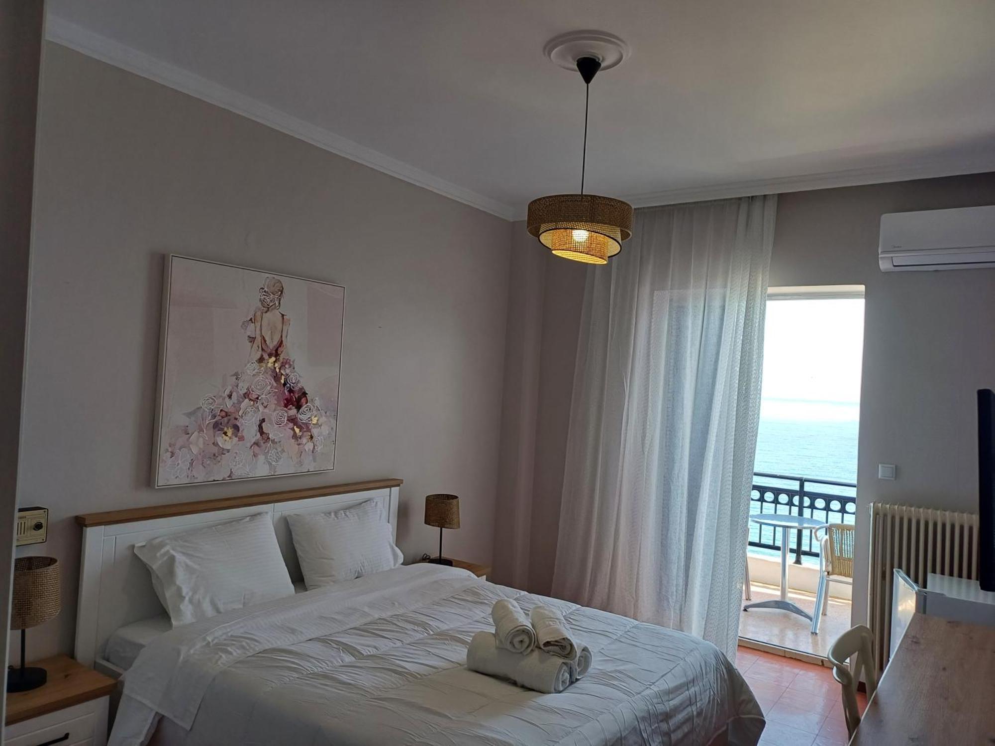 Kamvissis Hotel Tirós Buitenkant foto